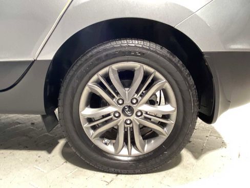 Used 2014 Hyundai Tucson SE image 8