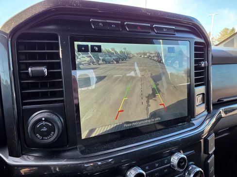 Certified 2021 Ford F150 XLT w/ Equipment Group 302A High image 18