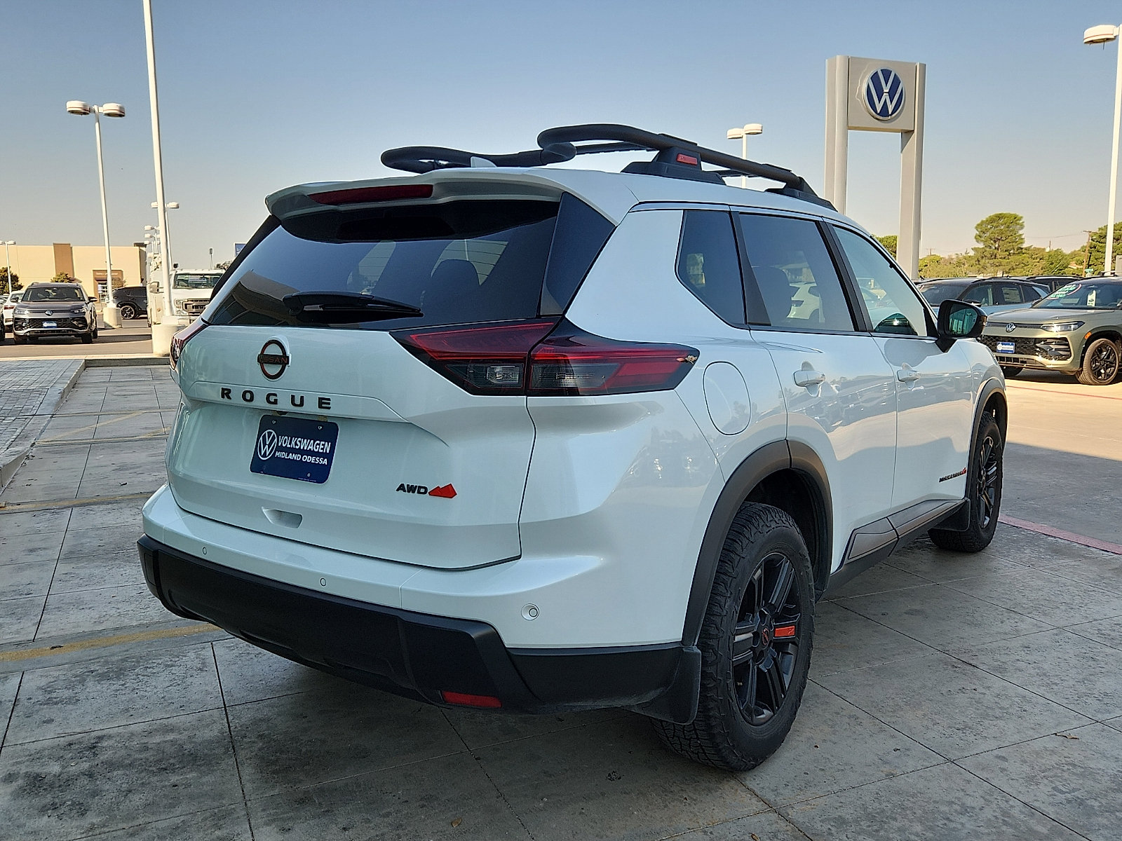 Used 2025 Nissan Rogue SV w/ Rock Creek Premium Package AWD/4WD image 4