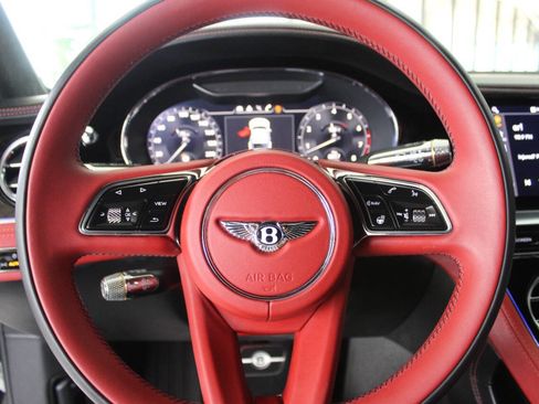 Used 2023 Bentley Continental GT Speed image 18