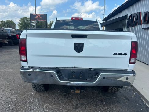 Used 2017 RAM 2500 Tradesman w/ Chrome Appearance Group AWD/4WD image 4