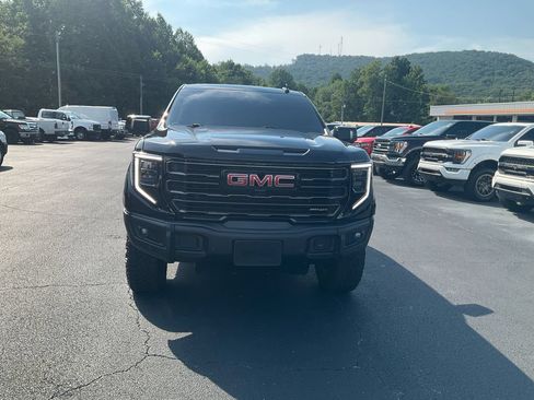 Used 2023 GMC Sierra 1500 AT4X AWD/4WD image 2