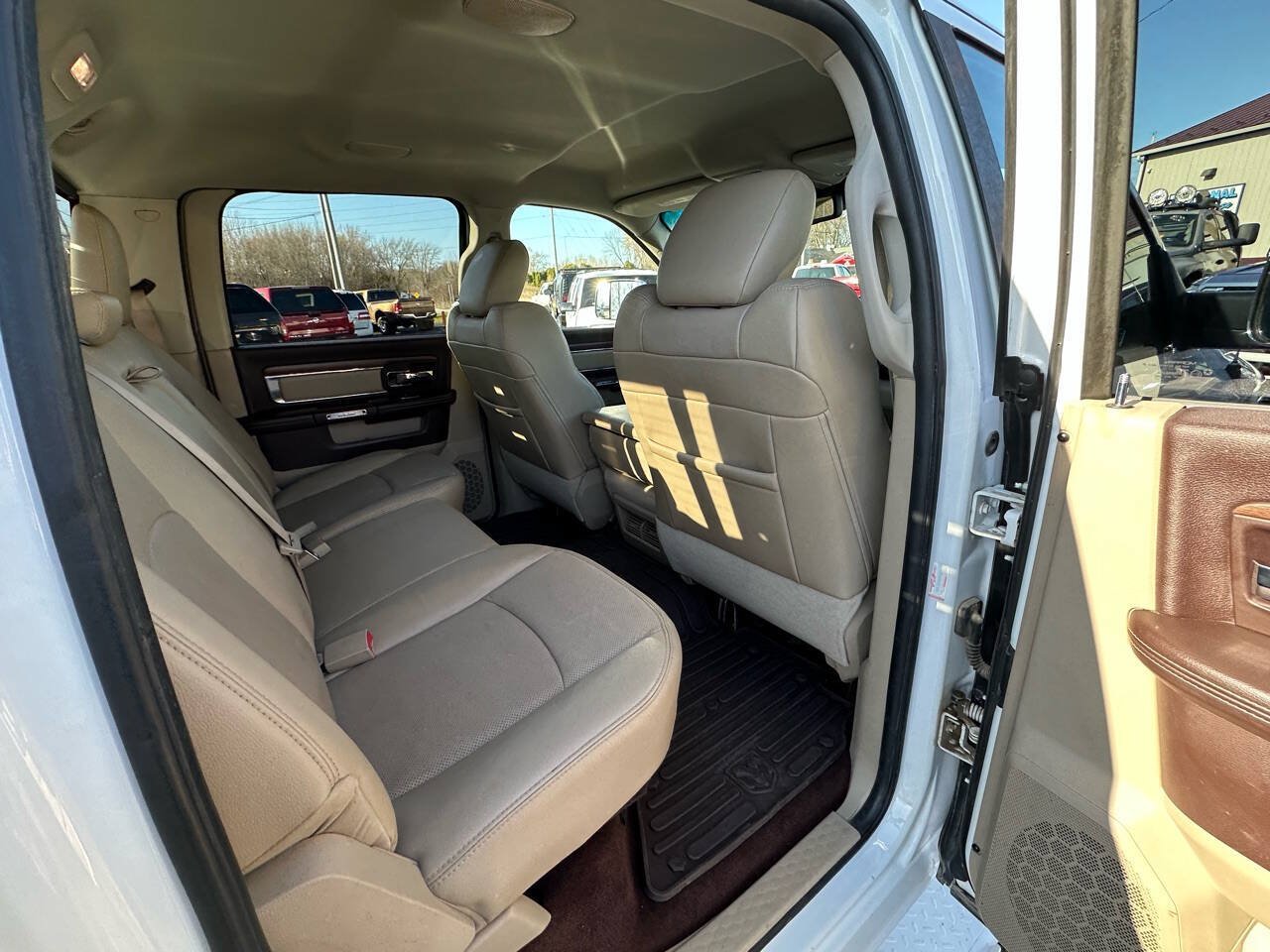 Used 2014 RAM 3500 Laramie AWD/4WD image 24