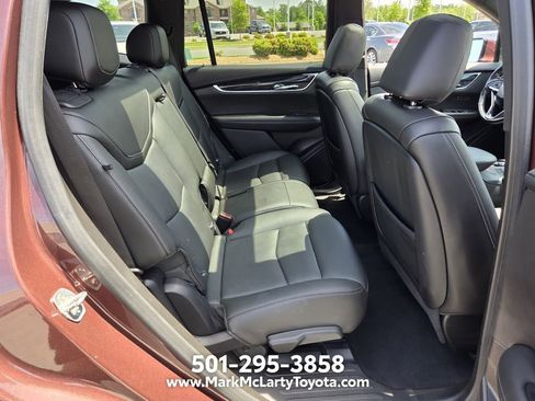 Used 2022 Cadillac XT6 Premium Luxury FWD image 15