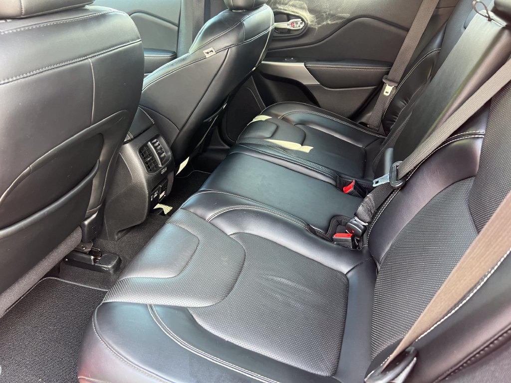 Used 2021 Jeep Cherokee Latitude Lux 80th Anniv w/ Quick Order Package 26U 80TH AWD/4WD image 12