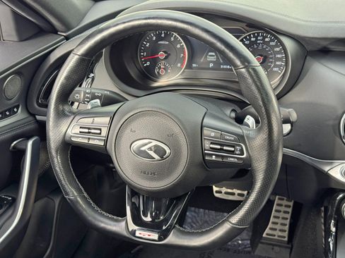 Used 2020 Kia Stinger GT2 image 20