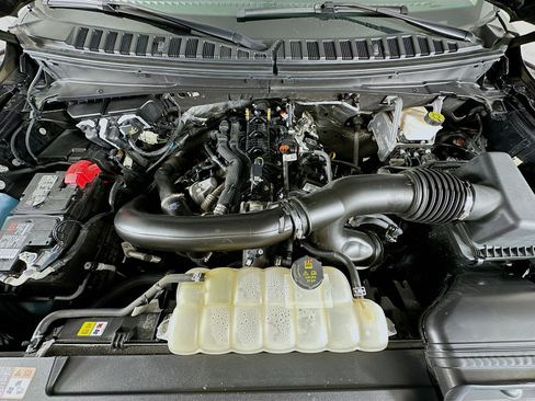 Used 2024 Ford Expedition Max XLT image 35