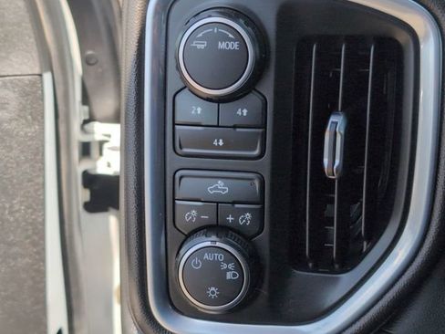 Certified 2022 Chevrolet Silverado 2500 LT AWD/4WD image 16