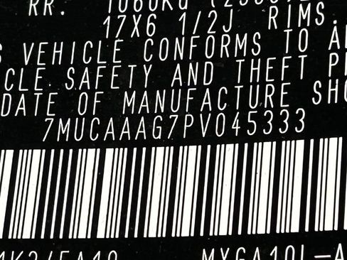 Used 2023 Toyota Corolla Cross LE image 43