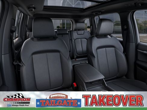 New 2026 Jeep Grand Cherokee Limited w/ Limited Altitude Package AWD/4WD image 16