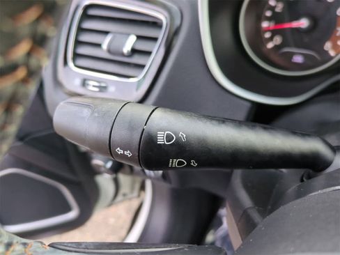 Certified 2018 Jeep Compass Limited image 26