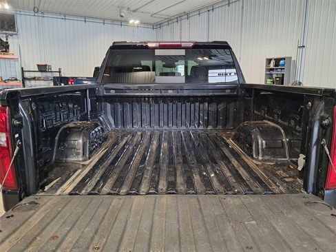 Used 2022 Chevrolet Silverado 1500 LTZ w/ LTZ Premium Package image 13