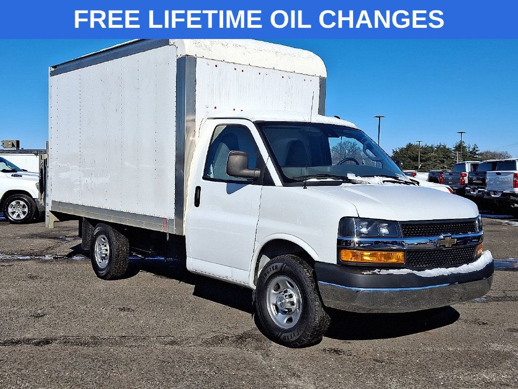 Used 2023 Chevrolet Express 3500 RWD image 1