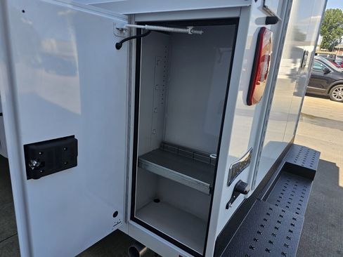 New 2025 Chevrolet Express 3500 w/ Power Convenience Package image 9