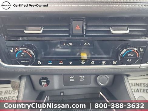 Certified 2024 Nissan Rogue SL w/ SL Premium Package image 17