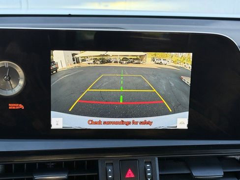 Certified 2025 Lexus ES 300h w/ Premium Package image 15