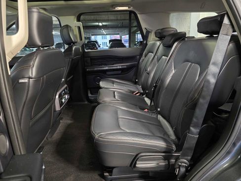 Used 2020 Ford Expedition Platinum image 30