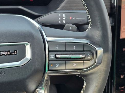 Used 2024 GMC Acadia Denali AWD/4WD image 30