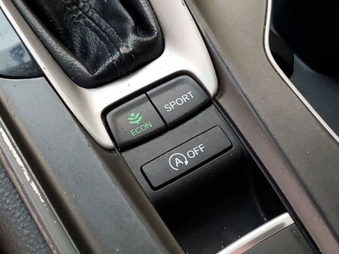 Used 2021 Honda Accord Sport image 29