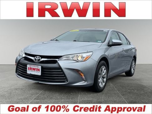 Used 2016 Toyota Camry LE FWD image 1