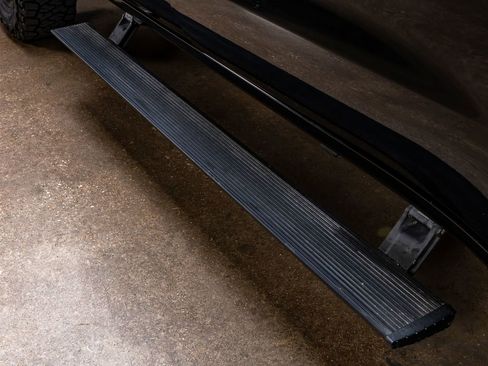 Used 2021 Chevrolet Silverado 1500 LT Trail Boss w/ Convenience Package II image 12