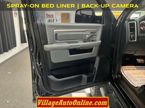 Used 2017 RAM 2500 Big Horn w/ Sport Appearance Group AWD/4WD image 12