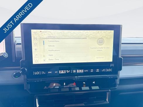 Used 2025 GMC Hummer EV 2X w/ LPO, Sport Package image 16