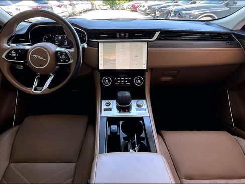 Used 2023 Jaguar F-PACE S AWD/4WD image 18