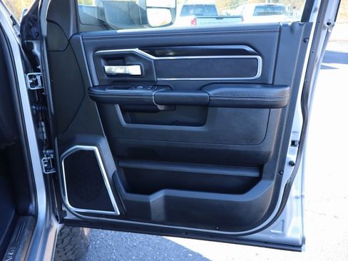 Used 2022 RAM 3500 Laramie w/ Night Edition image 28