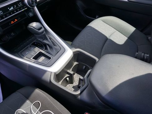 Used 2025 Toyota RAV4 XLE w/ Convenience Package FWD image 22