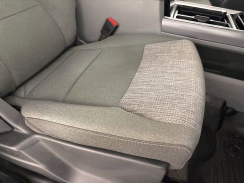 Used 2024 Ford F350 XLT w/ FX4 Off-Road Package image 27