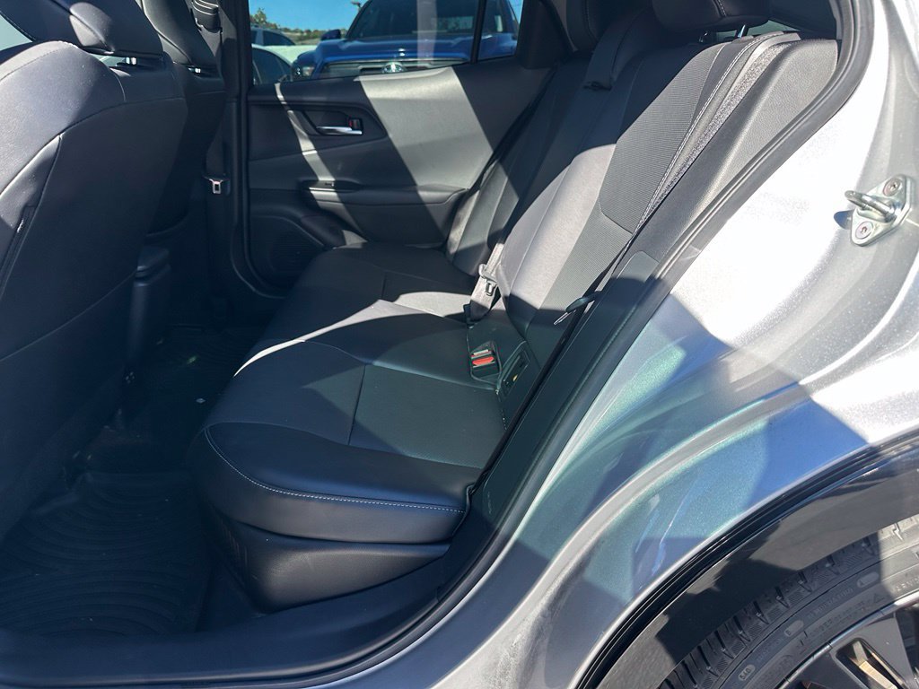 Used 2024 Toyota Prius XLE FWD image 8