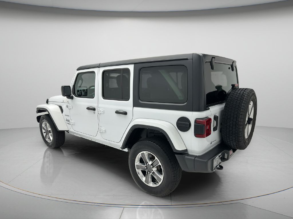 Used 2022 Jeep Wrangler Unlimited Sahara w/ LED Lighting Group AWD/4WD image 4