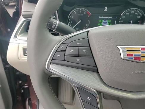 Used 2022 Cadillac XT5 Premium Luxury image 16
