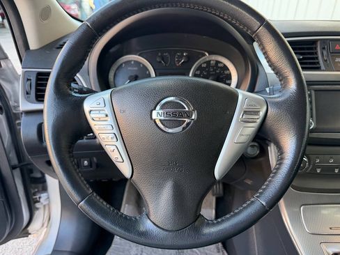 Used 2013 Nissan Sentra SR w/ Premium Pkg FWD image 21