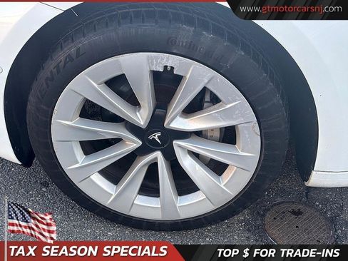 Used 2021 Tesla Model 3 Standard Range Plus image 9