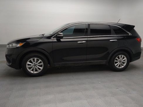 Used 2019 Kia Sorento FWD image 2
