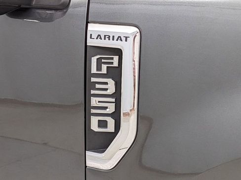 Used 2017 Ford F350 Lariat w/ Chrome Package image 43