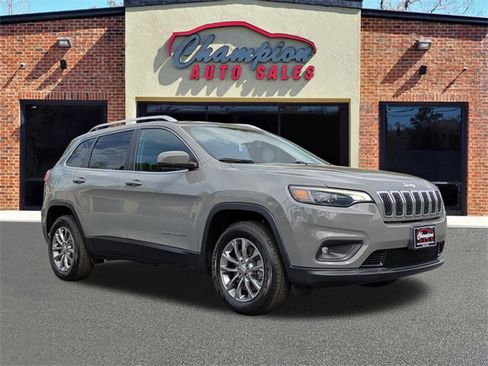 Used 2019 Jeep Cherokee Latitude Plus w/ Cold Weather Group image 1