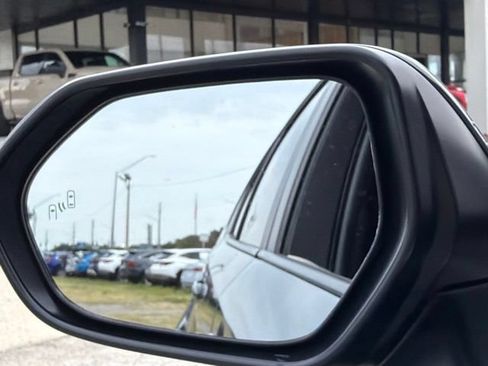 Used 2026 Toyota Corolla LE FWD image 28