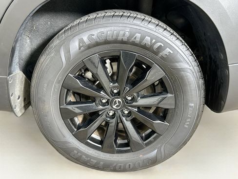 Used 2025 MAZDA CX-50 AWD 2.5 S w/ Premium Package image 11
