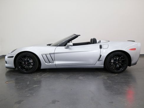 Used 2010 Chevrolet Corvette Grand Sport w/ Preferred Equipment Group RWD image 7