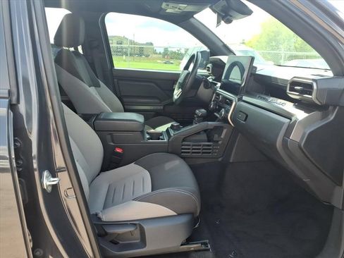 Used 2024 Toyota Tacoma TRD Sport AWD/4WD image 17