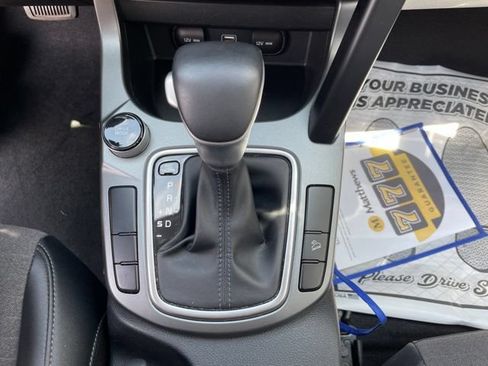 Used 2021 Kia Seltos S FWD image 12