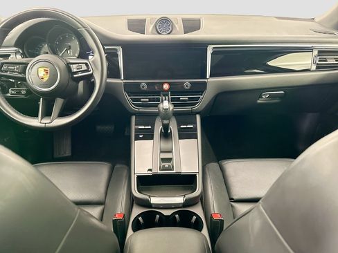 Certified 2023 Porsche Macan AWD/4WD image 15