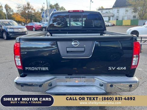 Used 2015 Nissan Frontier SV w/ SV Value Truck Package image 6