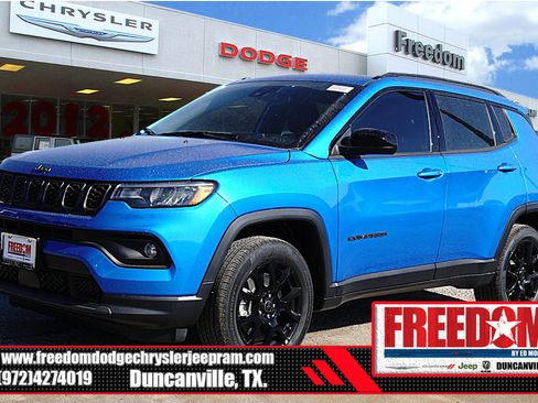 New 2026 Jeep Compass Latitude image 1