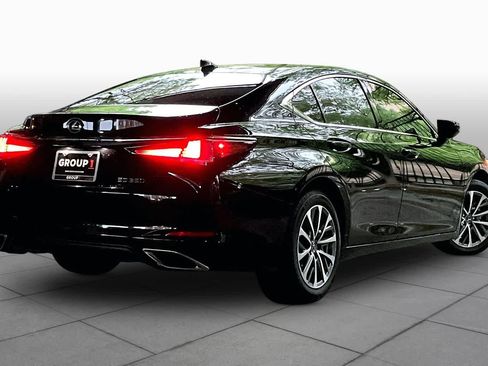 Used 2024 Lexus ES 350 w/ Accessory Package (Z1) FWD image 12