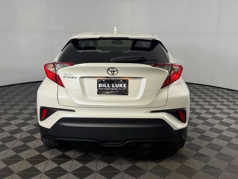 Used 2021 Toyota C-HR XLE FWD image 9