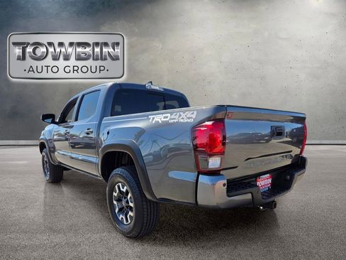 Used 2019 Toyota Tacoma TRD Off-Road w/ Technology Package AWD/4WD image 7